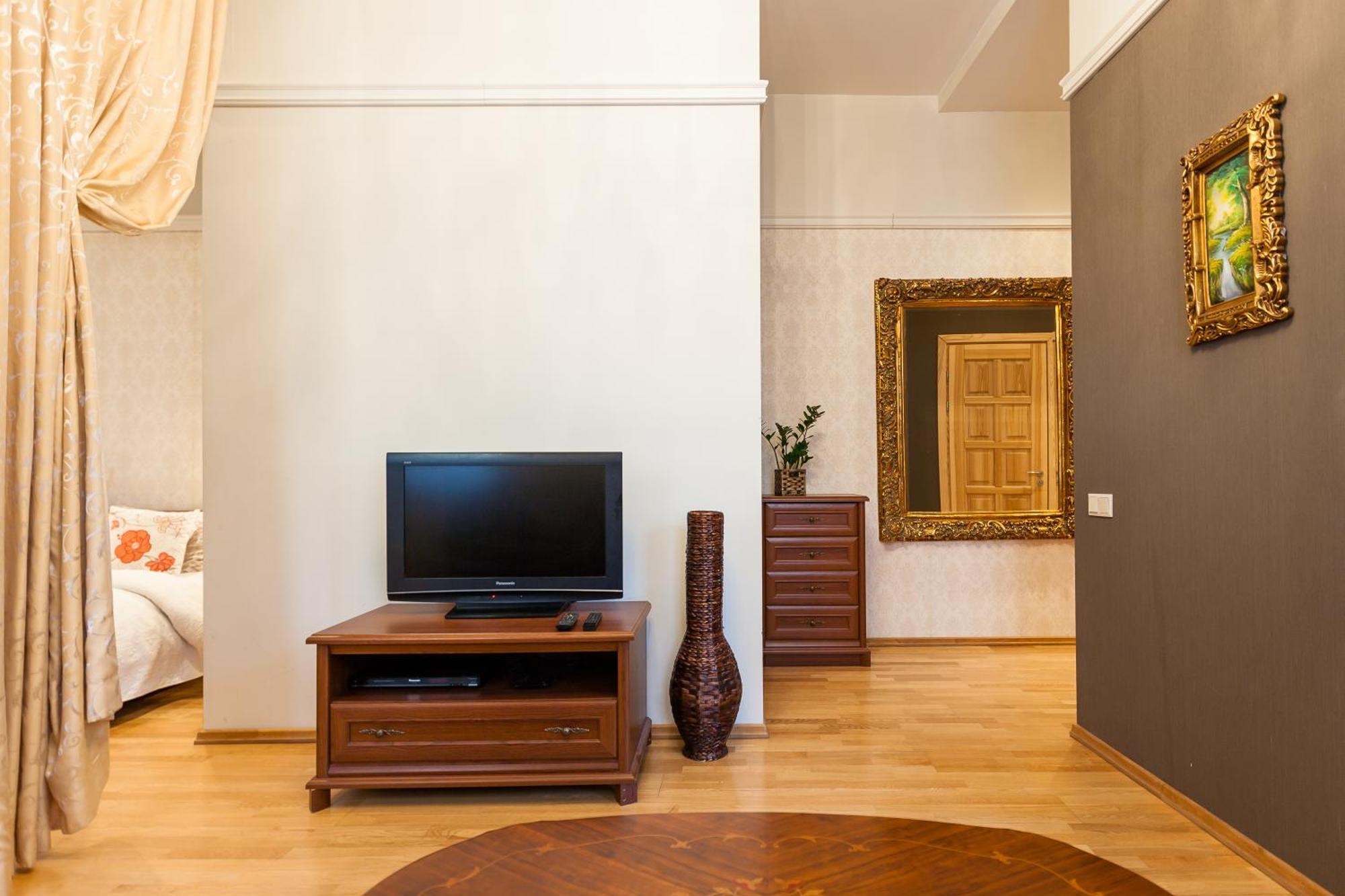 Central Apartments 2 X Free Parking X Self Check-In 24H By H&H Vilnius Exterior photo